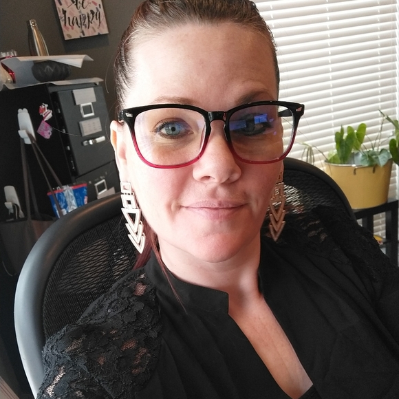 Meet your Posher, Jennifer - Picture 12 of 16